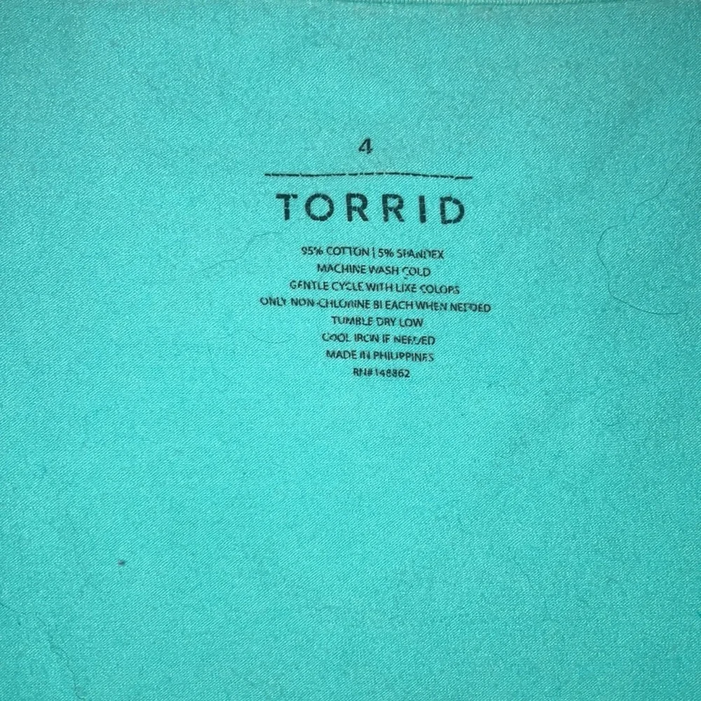 Torrid Tank Top - Picture 3 of 3